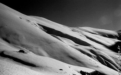 Univers blanc.
