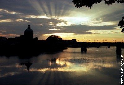 coucher de soleil sur le fleuve.